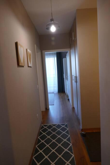 Apartament In Cartier Avantgarden Cu Semineu! Brasov Bagian luar foto